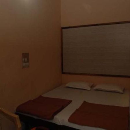 Hotel Yatri Udajpur Exteriér fotografie